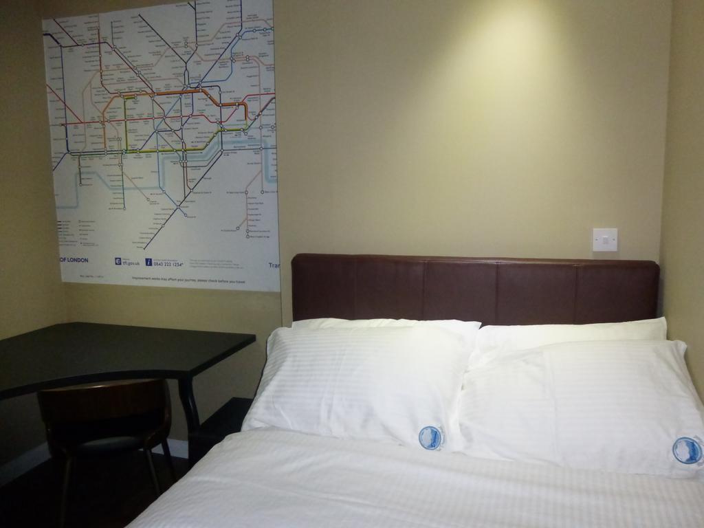 Dreams Hotel Barking  Zimmer foto